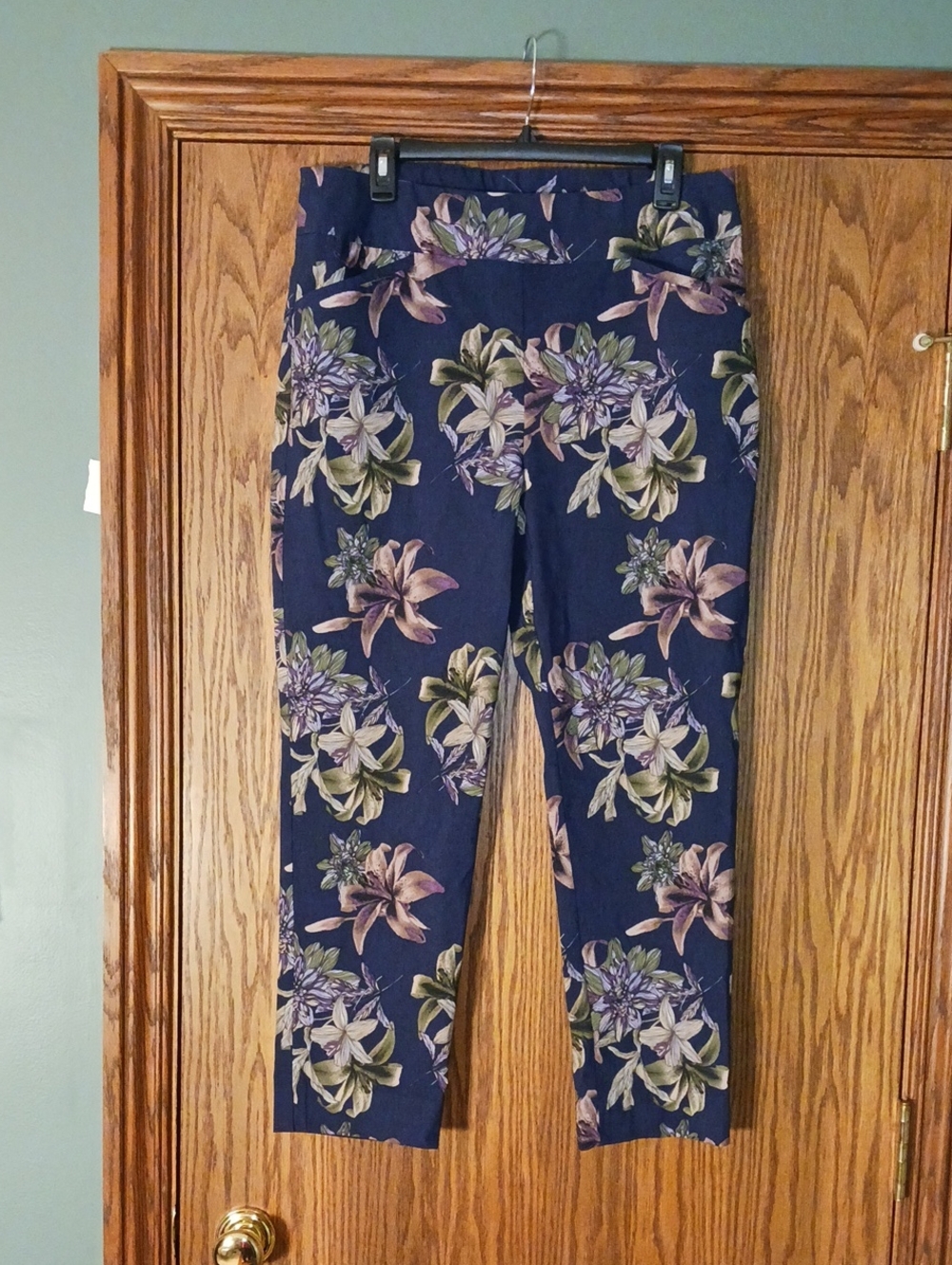 Women's Chico's Perfect Stretch Pull On Floral Ankle Pant